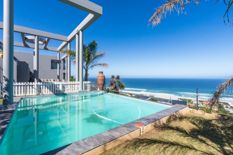 7 Bedroom Property for Sale in Outeniqua Strand Western Cape